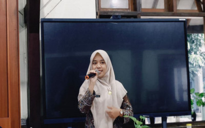 BANGUN MOTIVASI DAN POSITIVITAS, SMAN 2 PURWOKERTO GELAR 
