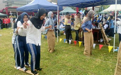 SMADA EXPO “SWARAYA” MERIAHKAN HUT KE-76 SMAN 2 PURWOKERTO: PERKUAT KOLABORASI, KEBERSAMAAN, DAN SEMANGAT BERTUMBUH BERSAMA DALAM PERAYAAN PENUH MAKNA