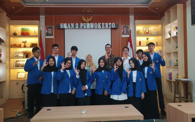 RESMI DITARIK PIHAK KAMPUS, 12 MAHASISWA UMP SUKSES SELESAIKAN PROGRAM PLP 1 DI SMAN 2 PURWOKERTO