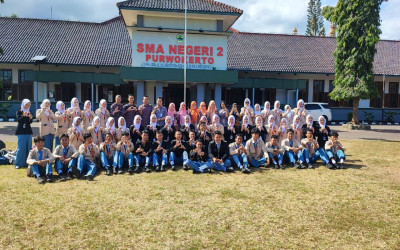 Tingkatkan Kualitas Organisasi, SMAN 2 Purwokerto Sambut Kunjungan Studi Tiru SMAN 1 Tanjung Brebes